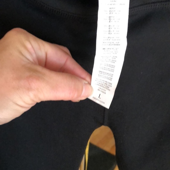 Fabletics size LG- XL 4 piece set black & Cooper jacket legging sport bra - Picture 14 of 16